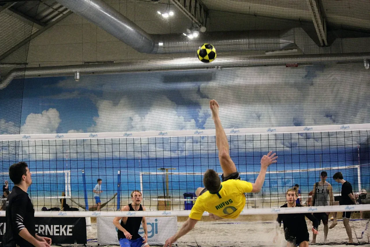 Indoor Footvolley overhead kick